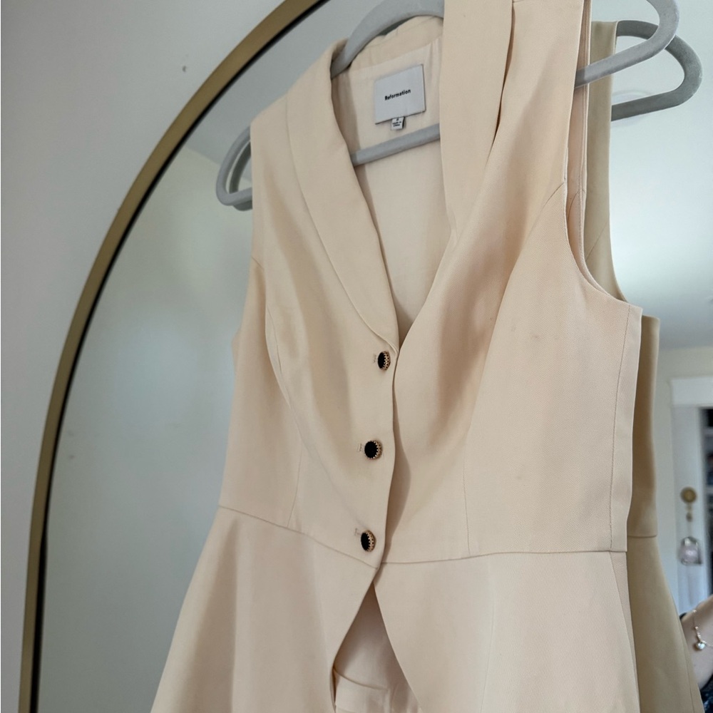 Reformation Beige Sleeveless Vest